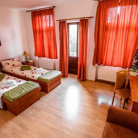 Hotel The By Dalia